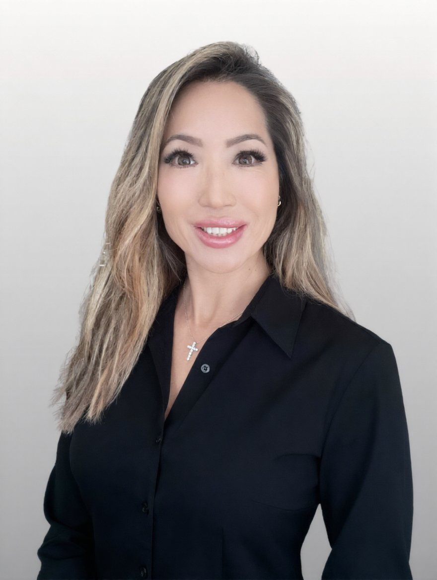 Tina Lee